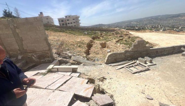 الأشغال..إخلاء عمارة في صافوط شمال عمّان بعد رصد فالق صخري وتحرك في طبقات الأرض