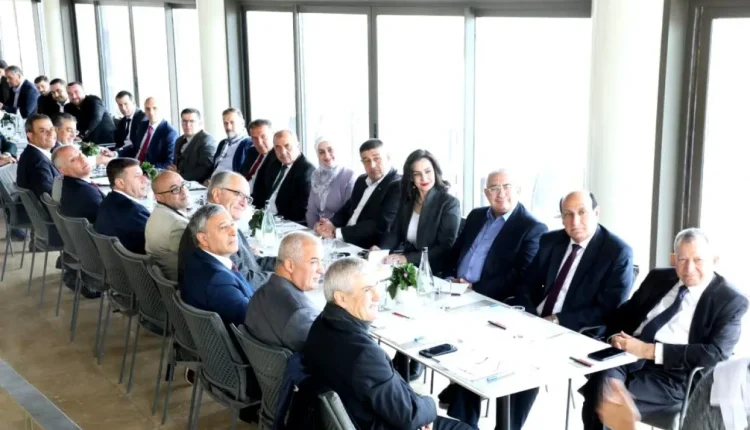 التكنولوجيا الزراعية في عمان الاهلية تشارك بورشة عمل حول البحث العلمي لتعزيز الاستدامة