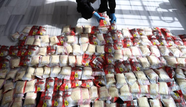 إحباط تهريب 1.7 مليون حبة كبتاغون وتفكيك شبكة دولية في عمليات أمنية نوعية بسوريا