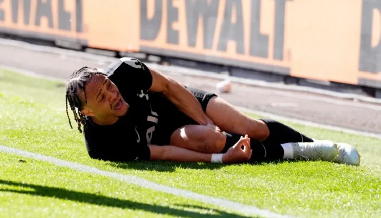 إصابة قوية تبعد تشافي سيمونز عن الملاعب وتحرمـه من مونديال 2026