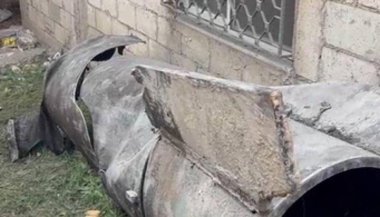 الجيش الأردني يعترض صاروخين ويعلن سقوط شظايا وإصابة شخصين في عدة محافظات