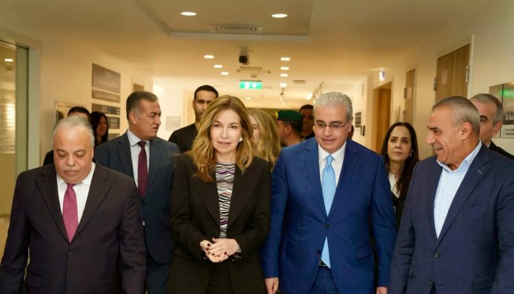 الأميرة غيداء طلال ووزير الصحة يطّلعان على خدمات مركز سميح دروزة للأورام في مستشفيات البشير
