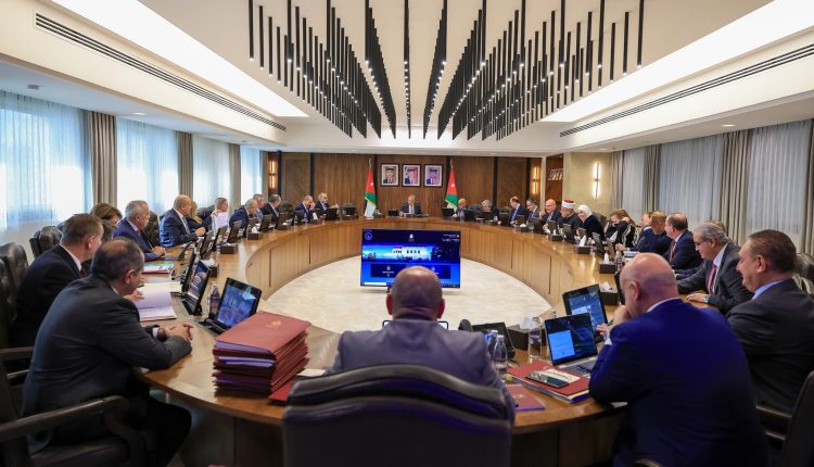 مجلس الوزراء يقرّ حزمة قرارات شاملة لتعزيز الطاقة وتحديث الإعلام ودعم الحماية الاجتماعية والسياحة