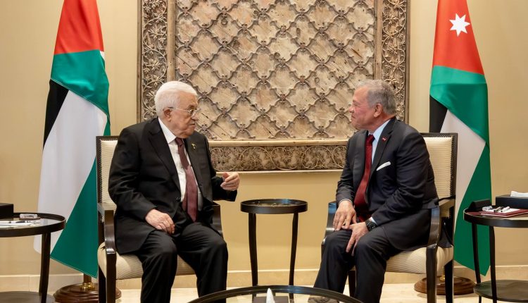 الملك يؤكد لعباس: لا استقرار دون قيام الدولة الفلسطينية على أساس حل الدولتين