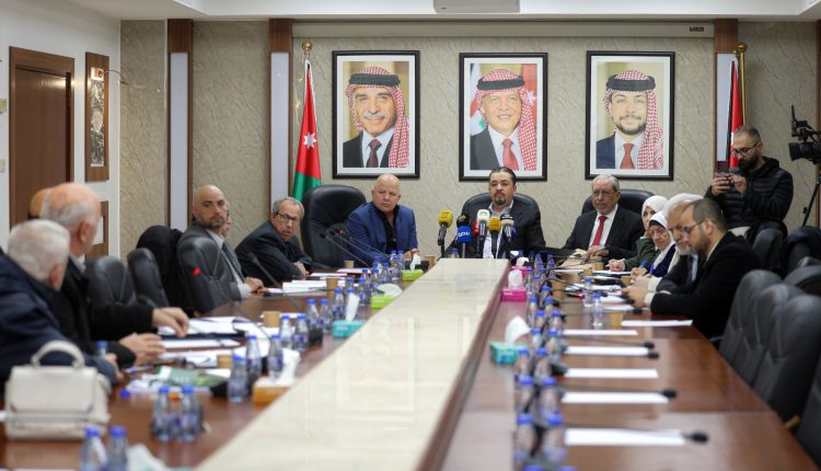 “العمل النيابية” تبحث تعديلات الضمان مع اتحاد النقابات المستقلة