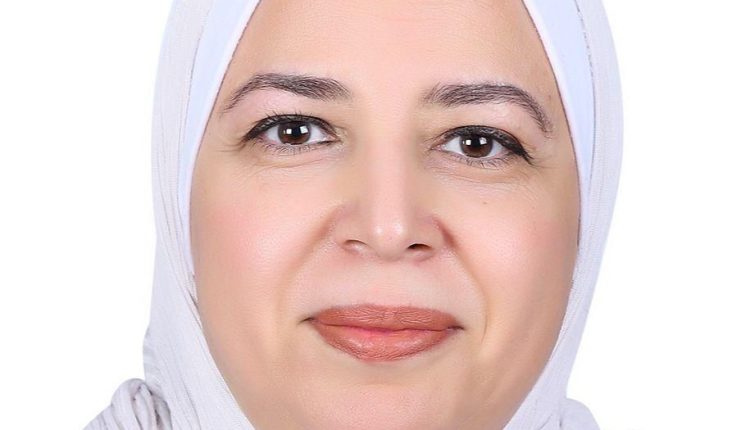 القول ما قالت حِزامى—– من يستحق أن تُصغي له؟  بقلم د إبتسام عمر عبد الرازق