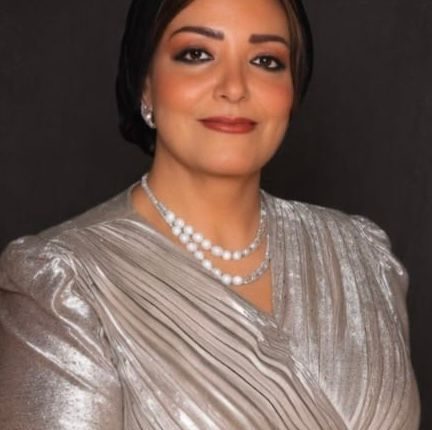 عندما يصبح التعليم جسرًا لا جدارًا بين الحلم وسوق العمل.. بقلم دعاء نور