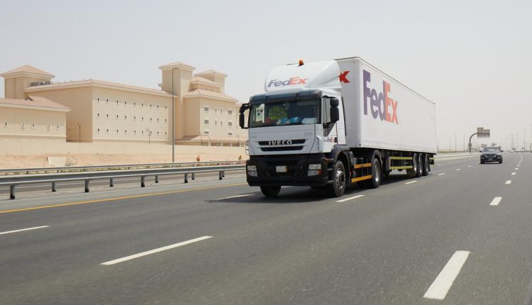 في إطار الاستجابة لتغيّرات السوق فيديكس تواصل دعم الشركات لضمان تدفق حركة البضائع