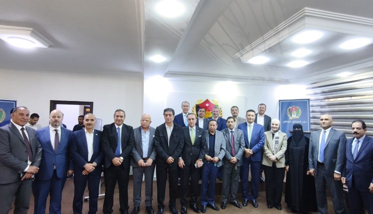 الخلايلة رئيسًا لكتلة الميثاق الوطني النيابي