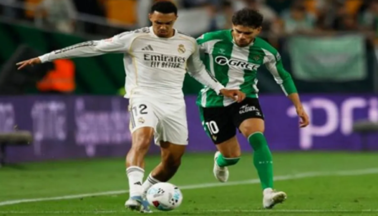 ريال مدريد يتعثر أمام ريال بيتيس ويبتعد عن صدارة الليغا