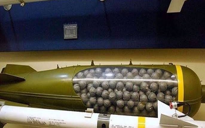 الحرس الثوري: ضبط صواريخ وطائرات مسيّرة أمريكية في هرمزغان