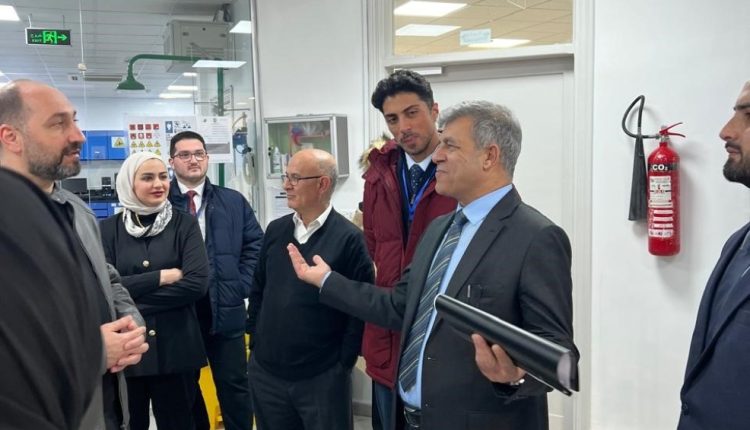 مركز البحوث الدوائية والتشخيصية في عمّان الأهلية يستقبل وفدًا من المركز الأردني للتصميم والتطوير