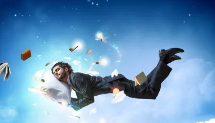 الأحلام ليست عشوائية.. دراسة تكشف كيف يعيد الدماغ تشكيل تجاربنا أثناء النوم