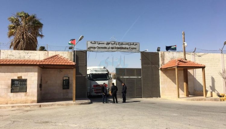 الأردن يكسر تجميد الإعدامات بعد 9 سنوات.. تفاصيل اللحظات الأخيرة للمدانين في سجن سواقة منفذو الإعدام طلبوا الماء والصلاة وتلقين الشهادتين