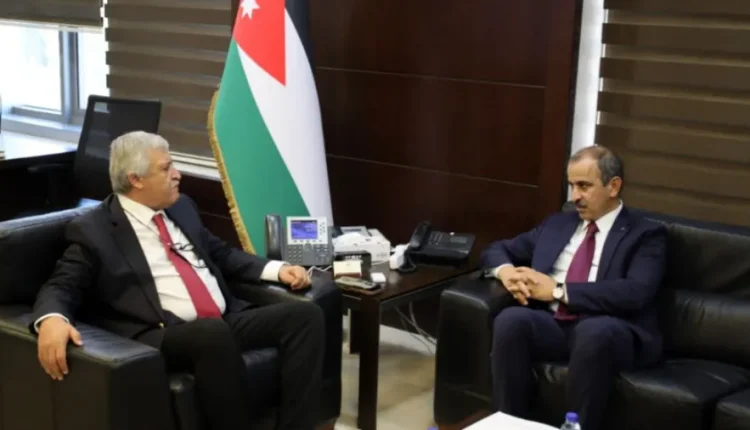 الأردن وتركيا يبحثان تعزيز “الربط السككي” وتذليل عقبات النقل البري والترانزيت