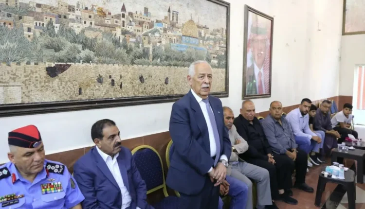 العيسوي ينقل تعازي الملك وولي العهد بوفاة زيد الدماسي ويزور مصابًا بحادثة المدرج الروماني