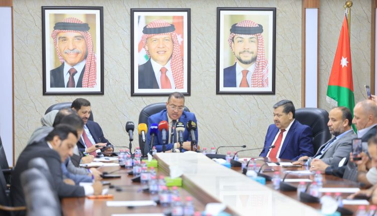 “الإدارية النيابية” تبدأ أولى اجتماعاتها حول قانون الإدارة المحلية وتطلق منصة إلكترونية لتلقي الملاحظات