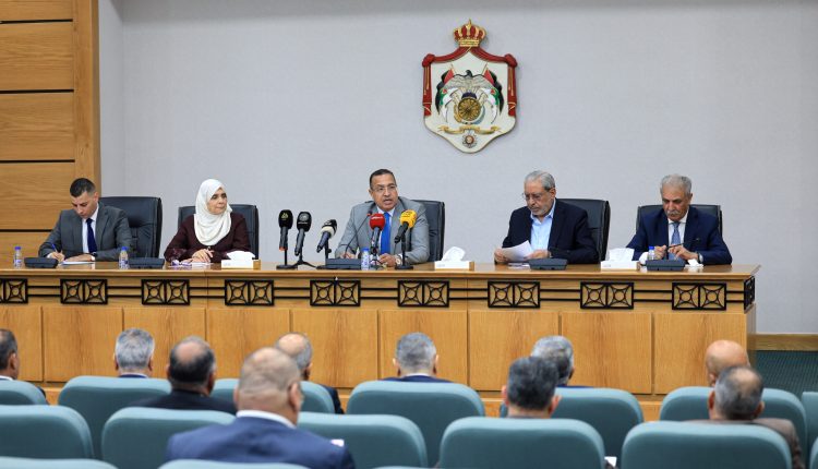“الإدارية النيابية” تستمع لمقترحات رؤساء بلديات ومجالس محافظات سابقين حول مشروع قانون الإدارة المحلية 2026