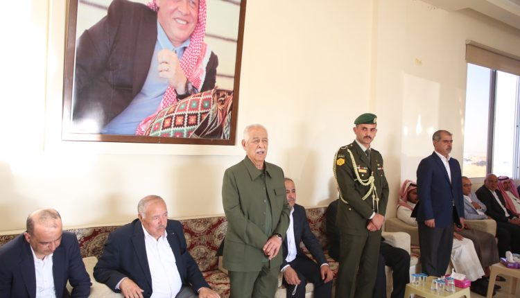 مندوبا عن الملك وولي العهد…العيسوي يعزي عشيرة الزبن/ بني صخر