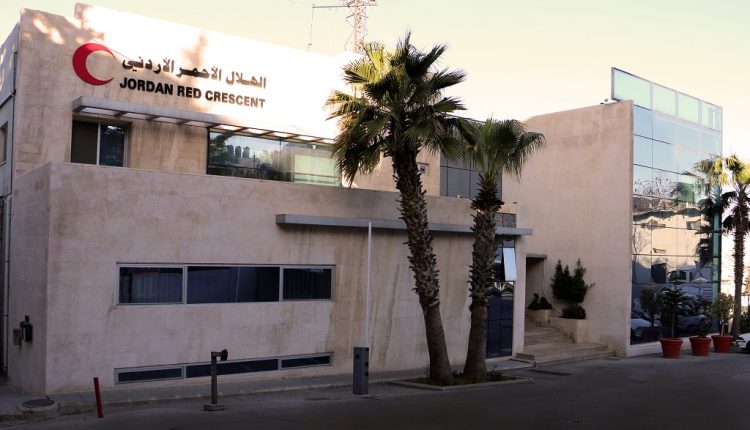 الهلال الأحمر الأردني ينفي “احتجاز” مرضى غزة ومرافقيهم ويؤكد: إجراءاتنا تنظيمية لحمايتهم