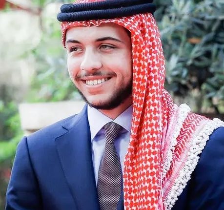 عمان الاهلية تهنىء بعيد ميلاد سمو ولي العهد