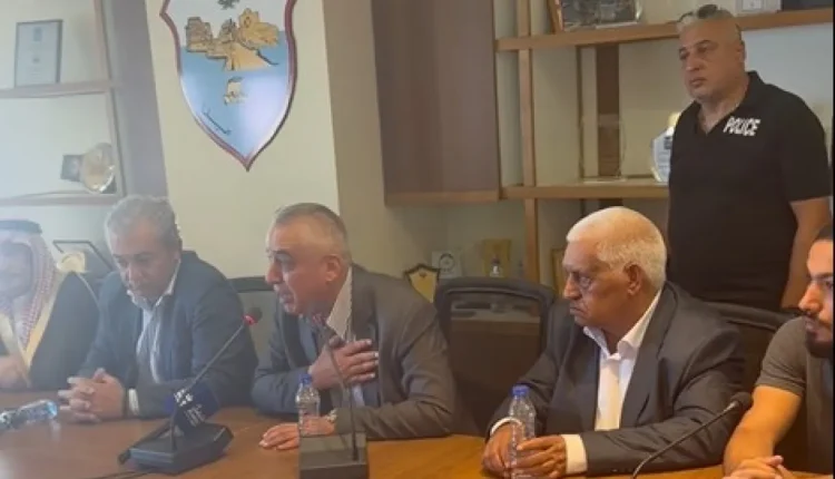 جاهة أردنية برئاسة النائب الظهراوي تصل صيدا اللبنانية لأخذ “عطوة عشائرية” بوفاة معتمرين