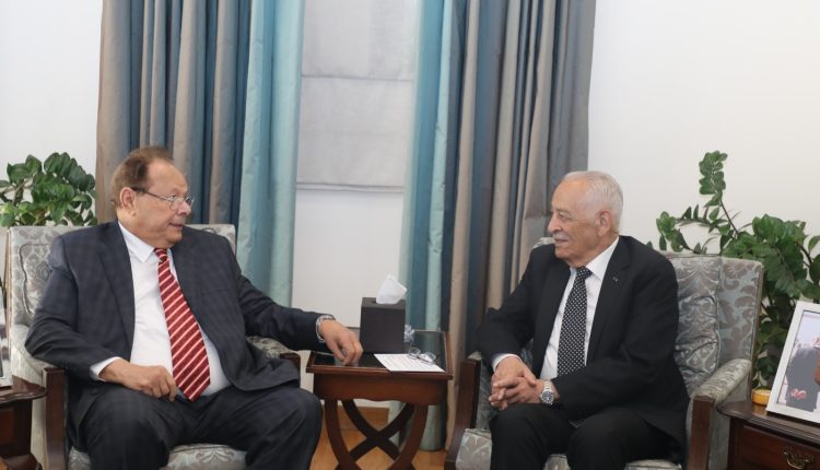 العيسوي يستقبل وفد المجلس التنفيذي لمجموعة السلام العربي