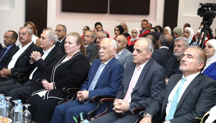 العيسوي يرعى حفل تخريج دورة الدليل السياحي لأبناء الكرك