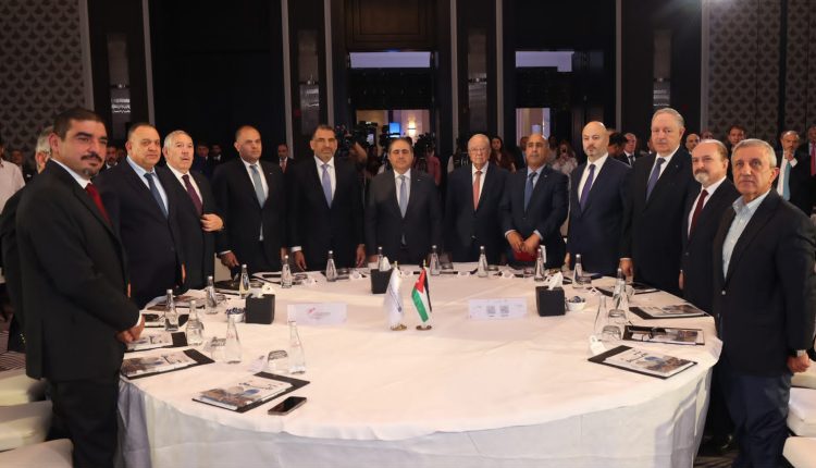 مندوباً عن رئيس الوزراء.. أبو غزالة يرعى انطلاق المؤتمر التاسع لرجال الأعمال والمستثمرين الأردنيين في الخارج