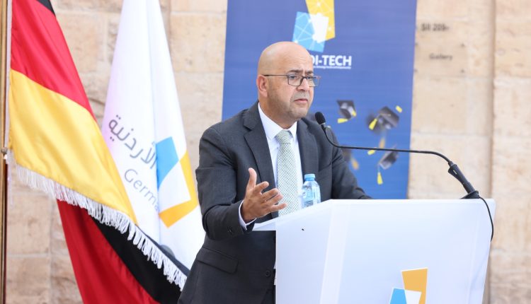 عبيدات: قيمة البحث العلمي بوصوله الى خطوط الانتاج وحل العقبات التي تواجه القطاع الصناعي